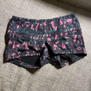 Fleo small low rise contour